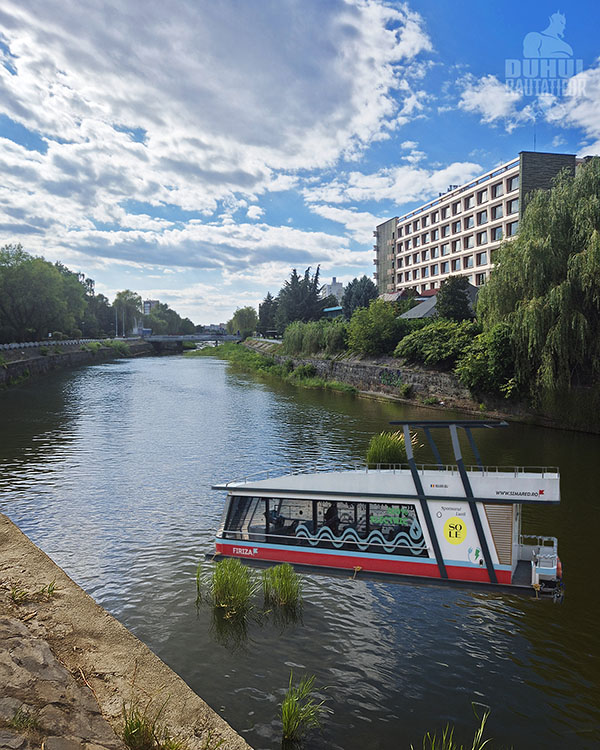 Vaporașul electric mutat pe Râul Săsar